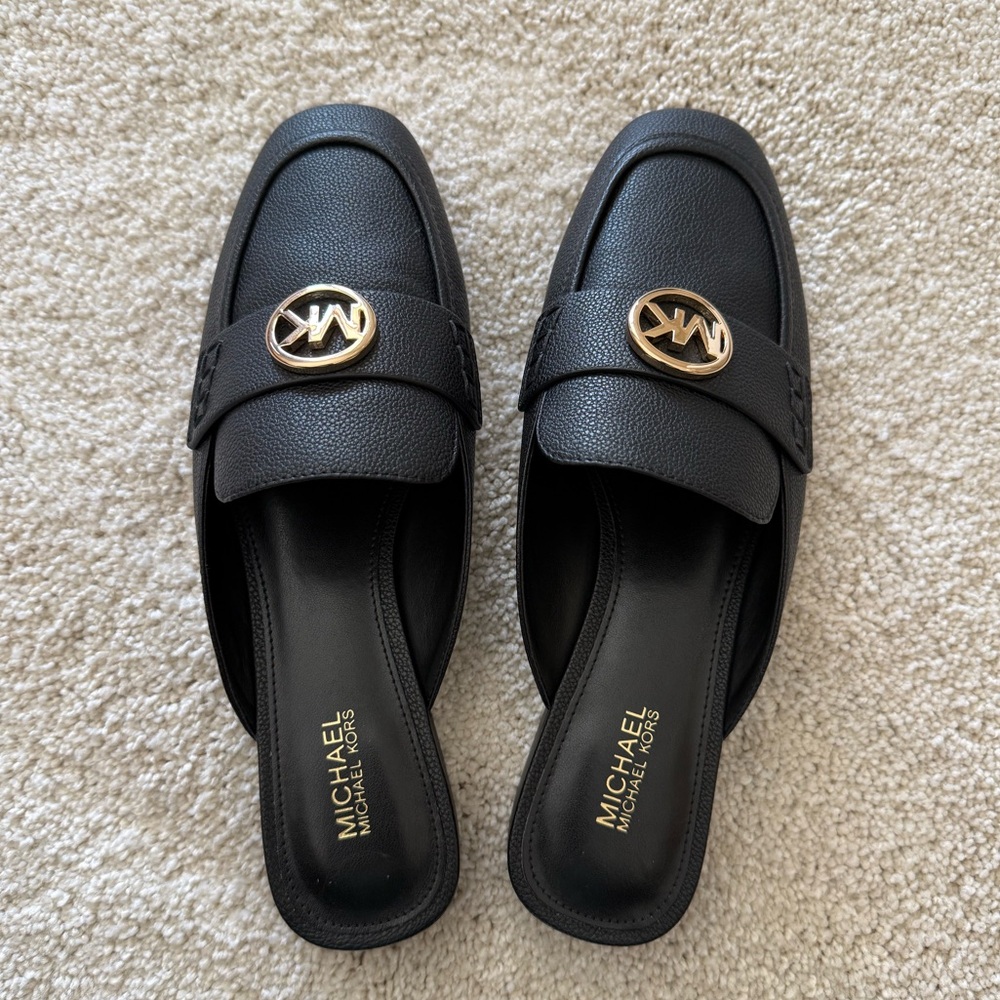Micheal Kors MULE Black NWOT
